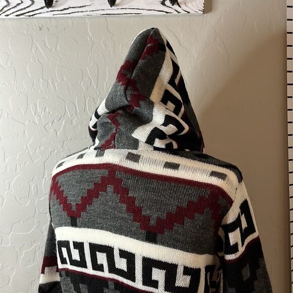 SAY What? hooded long sleeve open front cardigan w/ geometric pattern. SZ small. - Picture 5 of 10